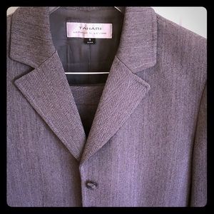TAHARI women’s business suit